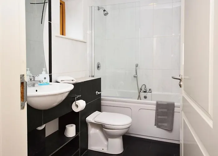 704 Апартаменты